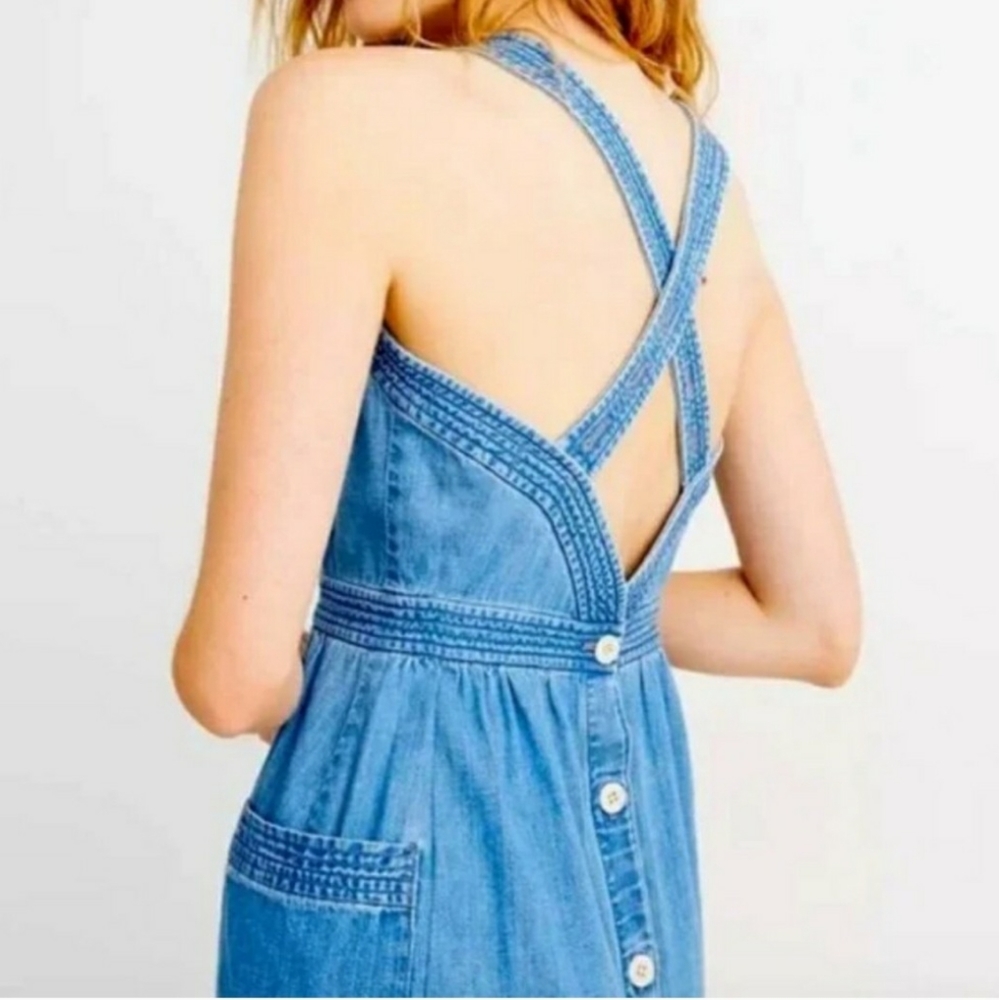 Madewell Women's Denim Apron Button Back Midi Dress in Chambray Blue